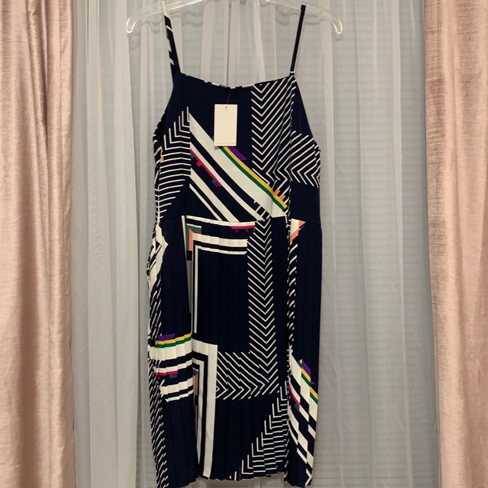 Beautiful Geometric Print Pleated Tank Dress Size Small